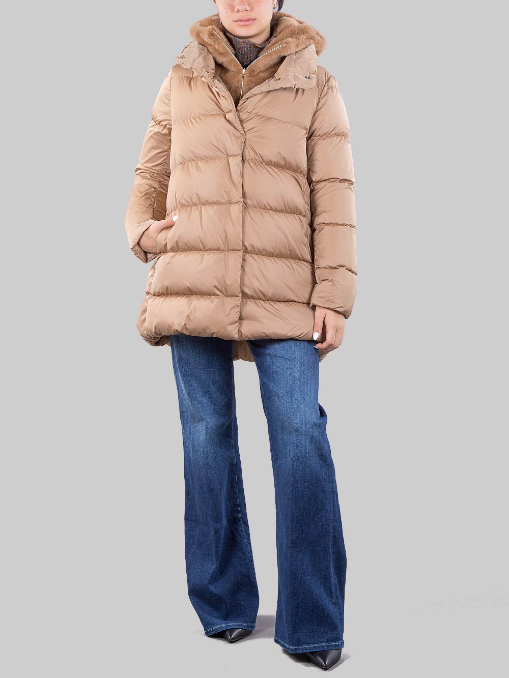 Pelliccia Occasioni Piumini Acquista Piumino A-shape Con Eco