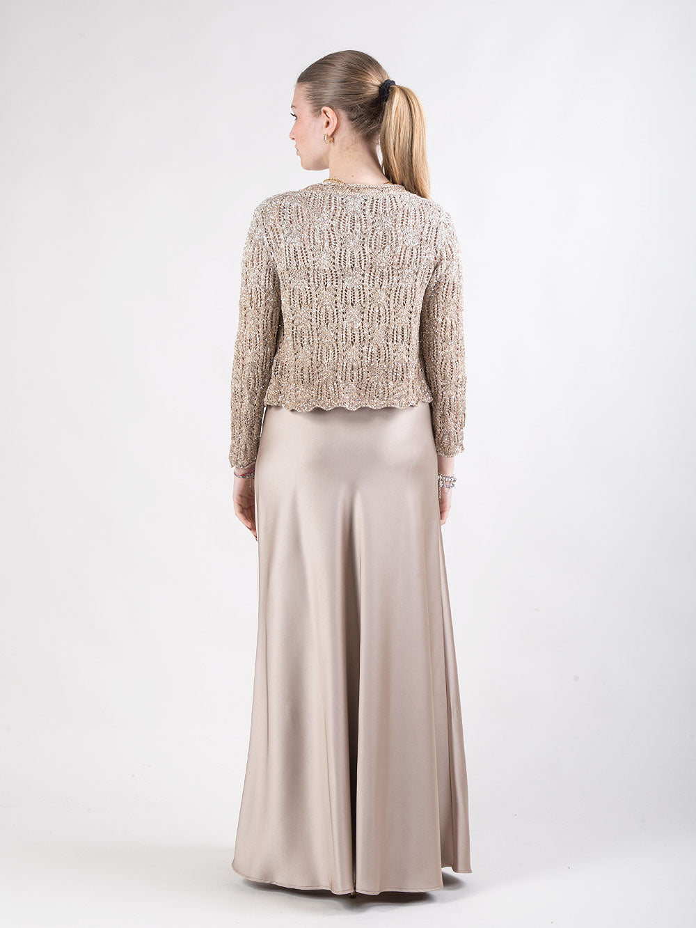 Abito in satin con giacchino