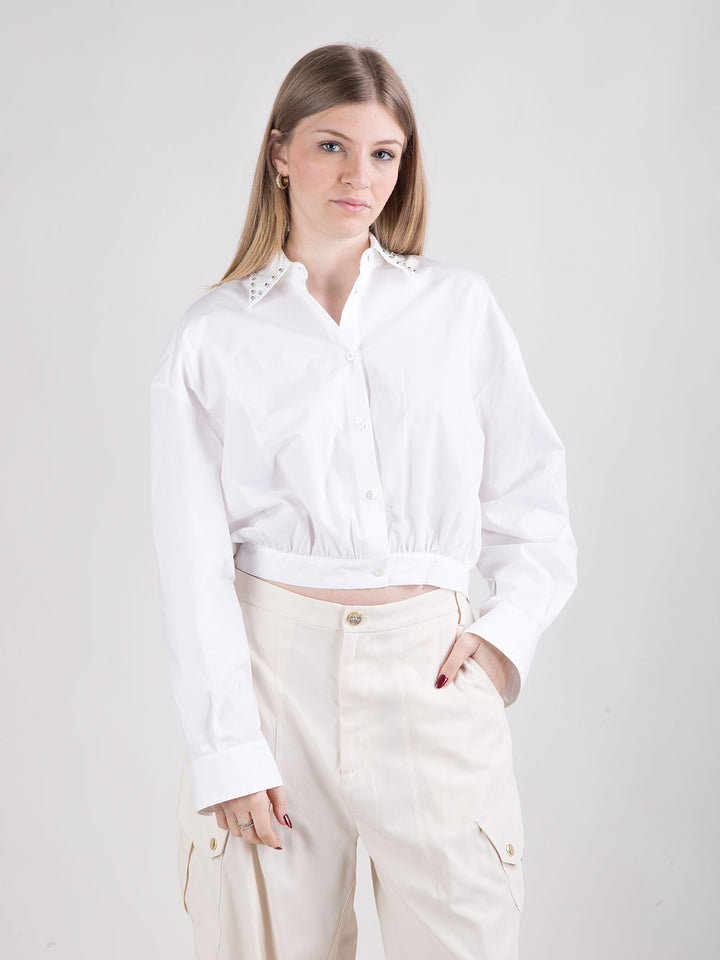 Camicia cropped con ricamo gioiello