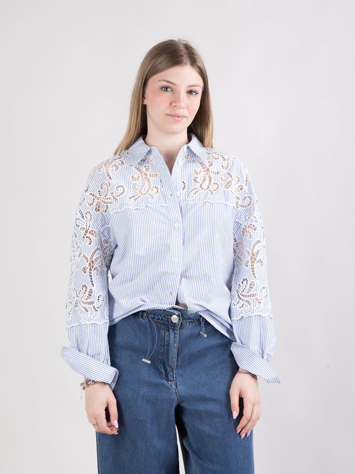 Camicia a righe ricamata