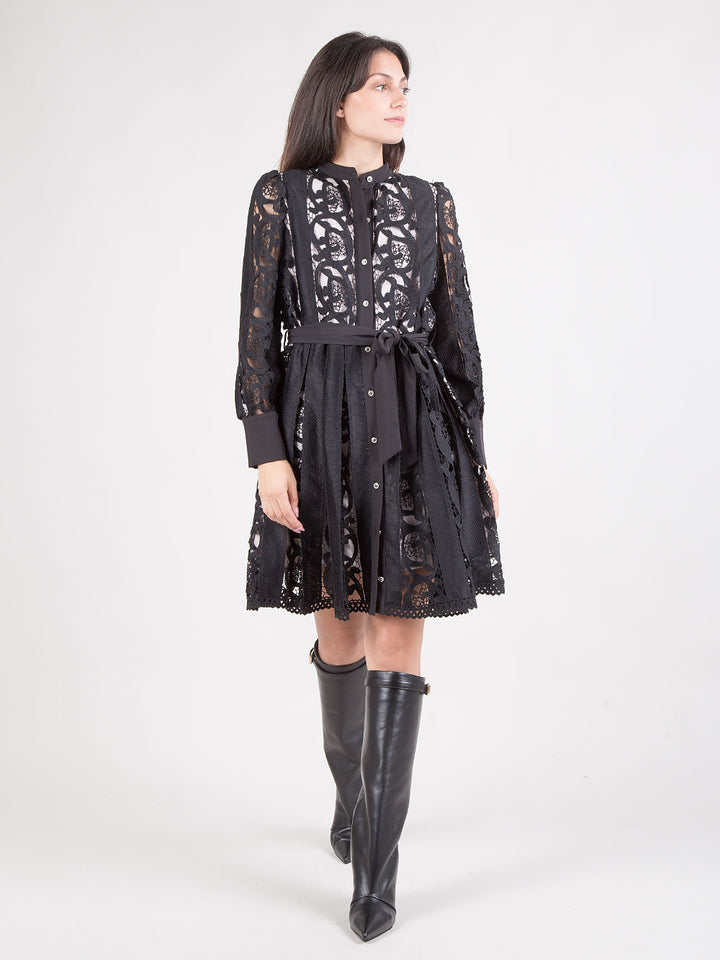 ABITO RICAMATO CORTO