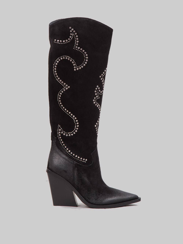 Stivale Chelin in crosta con borchie