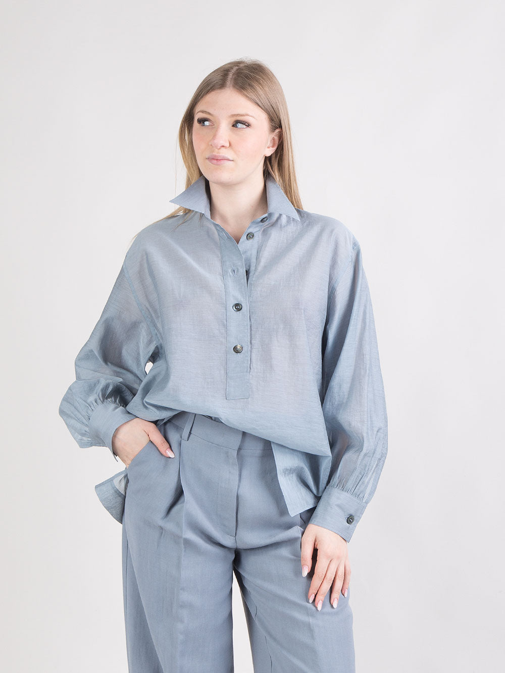 Camicia over con abbottonatura a polo