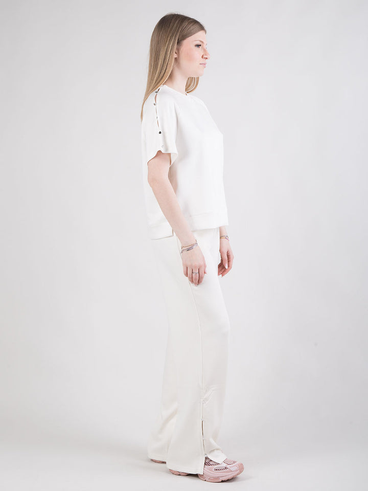 Pantalone ampio con spacchi