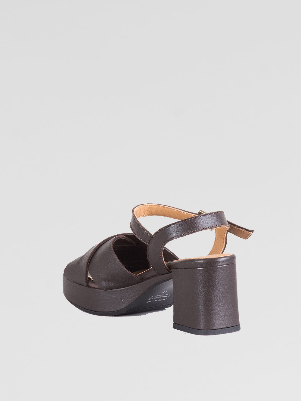 Sandali in pelle intrecciata