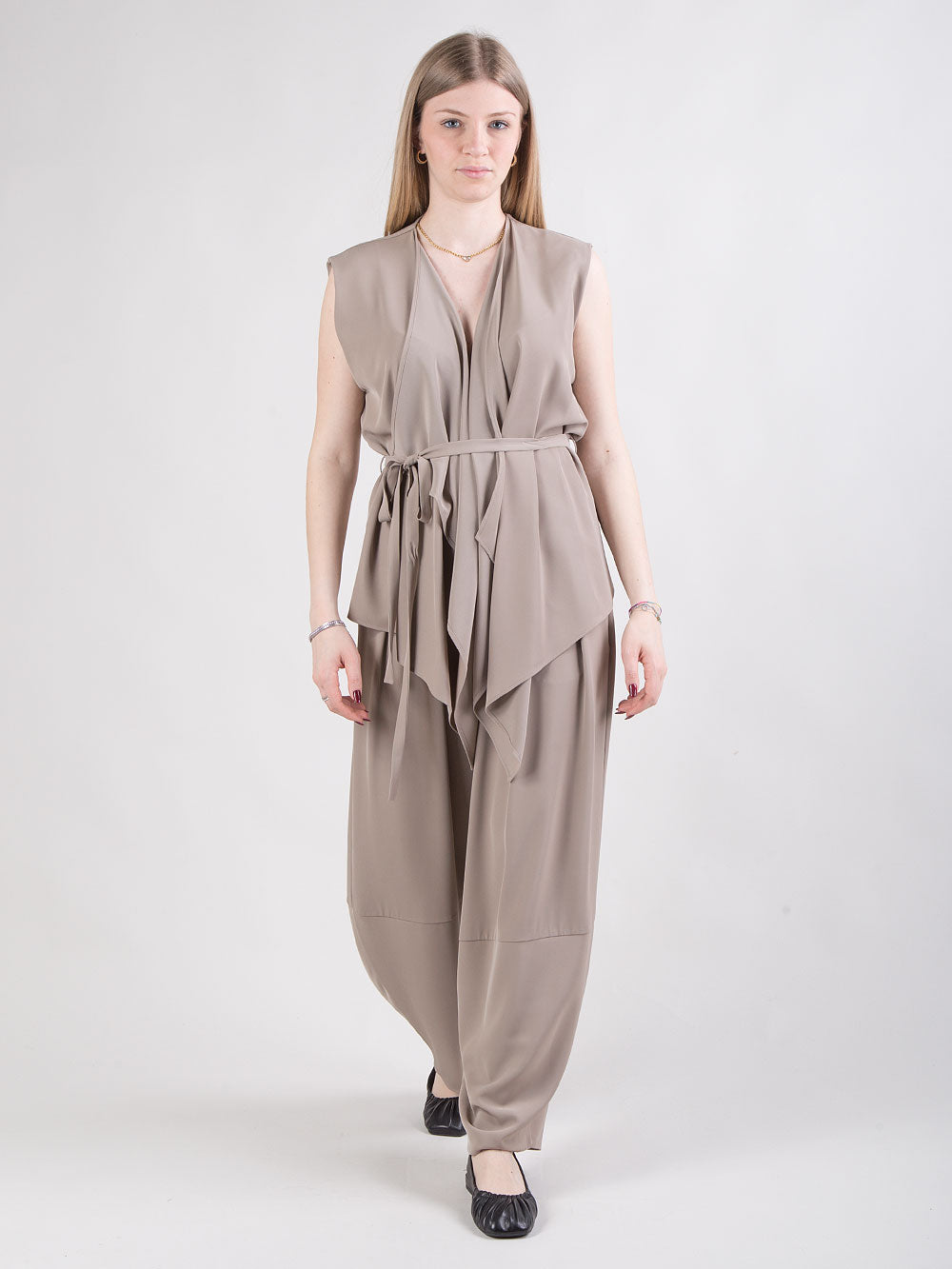 Completo fluido gilet e pantaloni