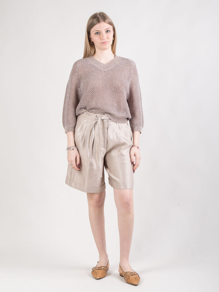 Shorts con risvolto e cinturino con applicazioni argento