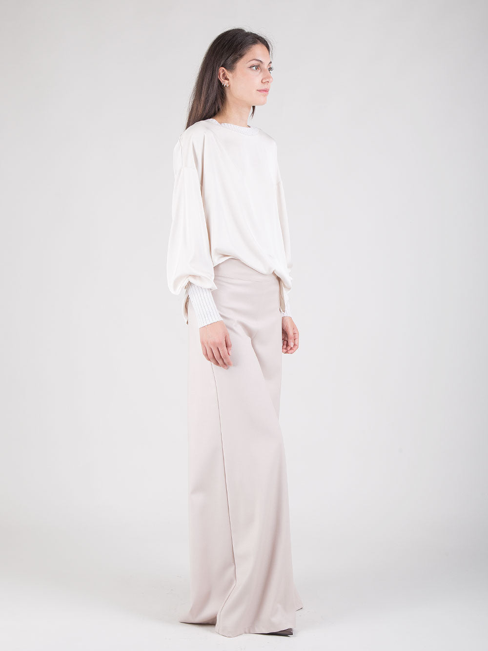 Pantaloni ampi