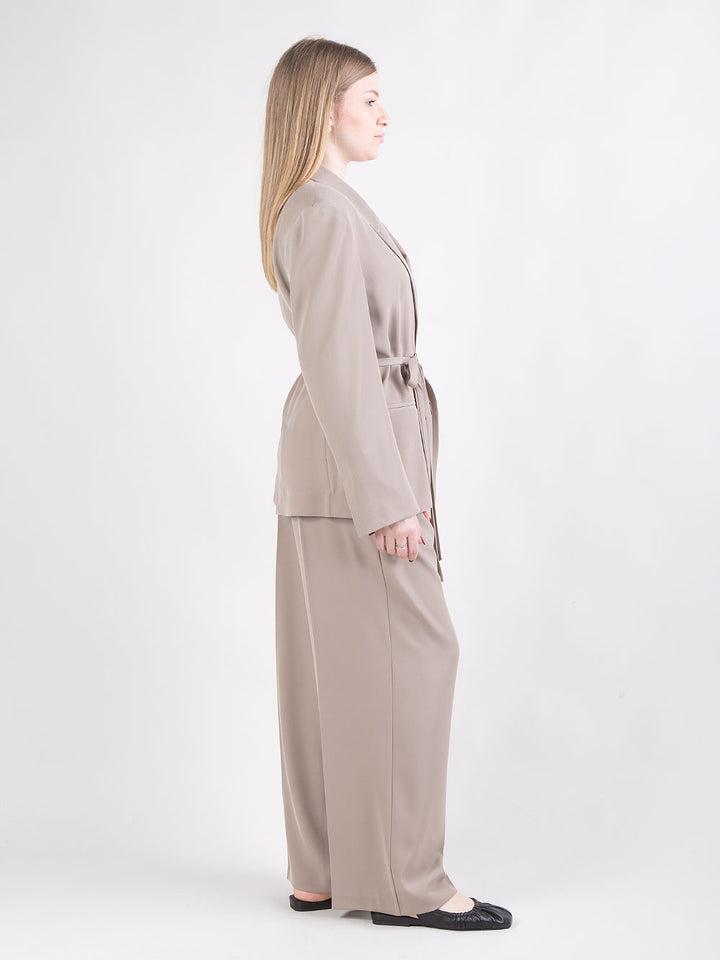 Completo blazer e pantalone