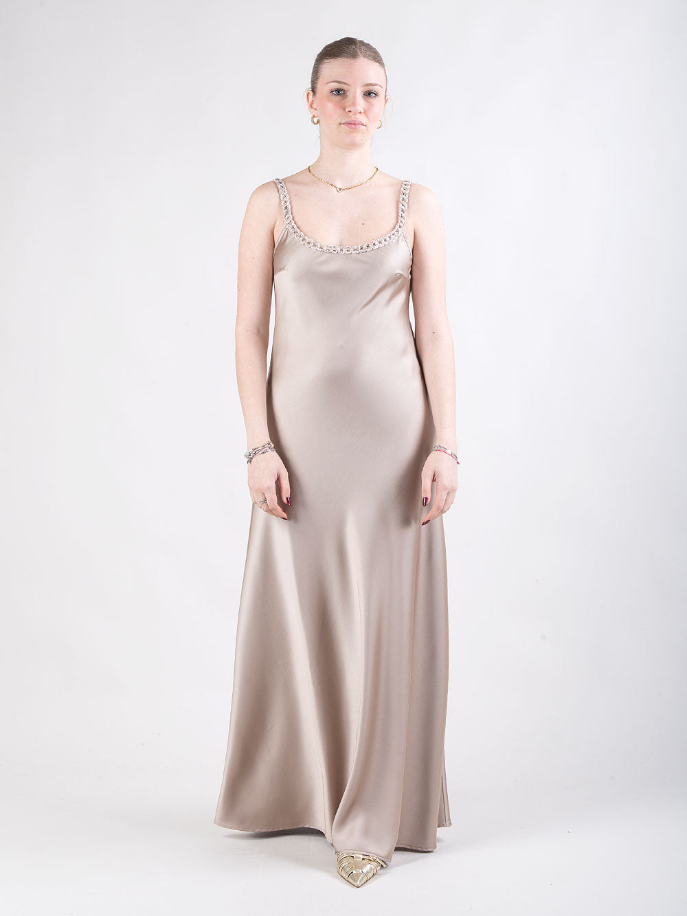 Abito in satin con giacchino