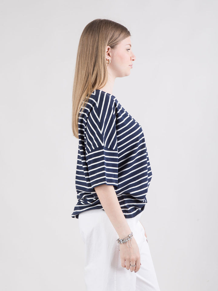 T-shirt a scatola a righe