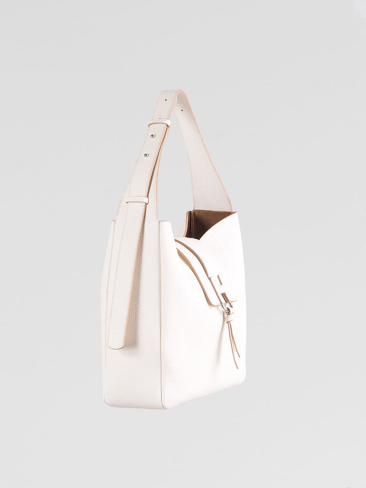 Borsa hobo verticale in pelle martellata