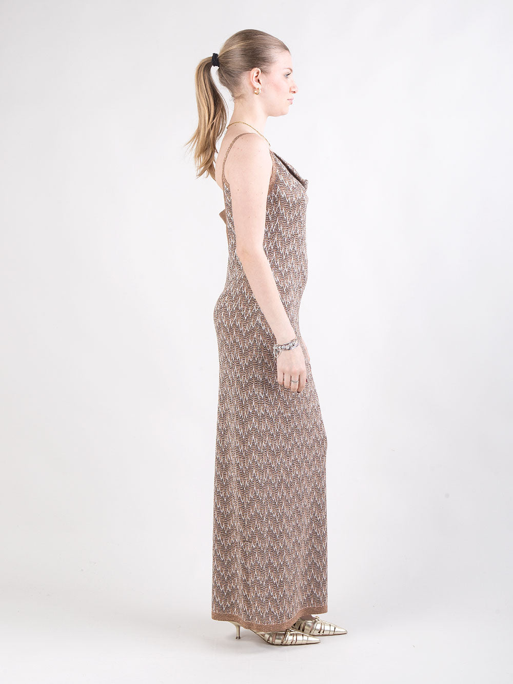 Abito con coprispalle corto in filato lux