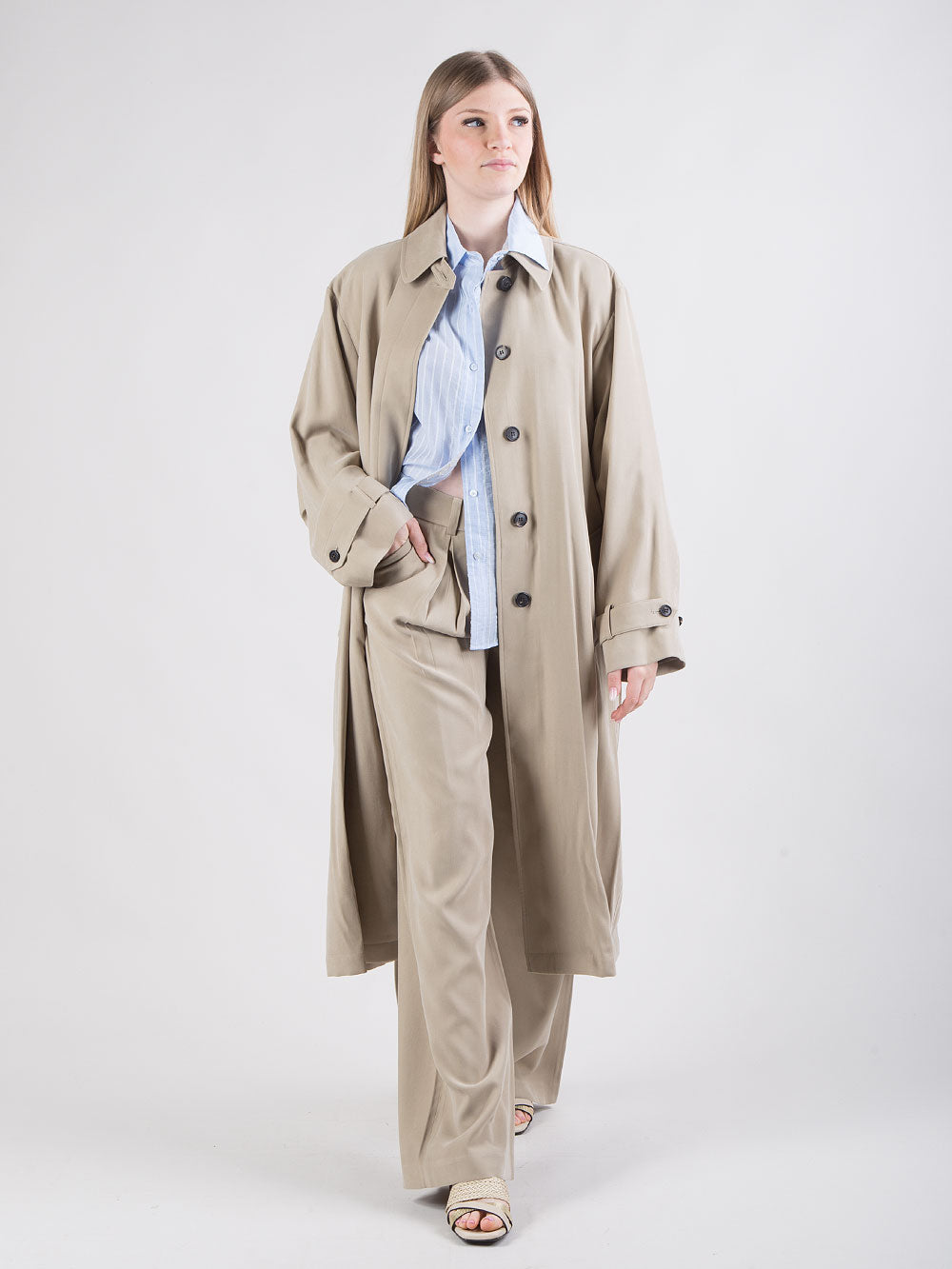 Trench lungo over