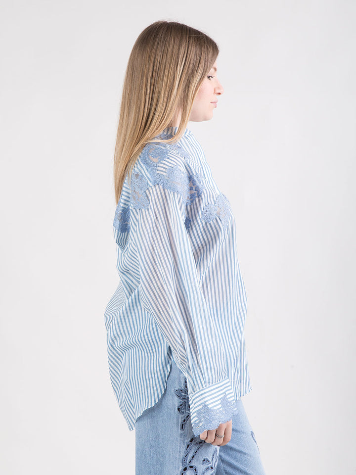 Camicia over bacchettata con ricami