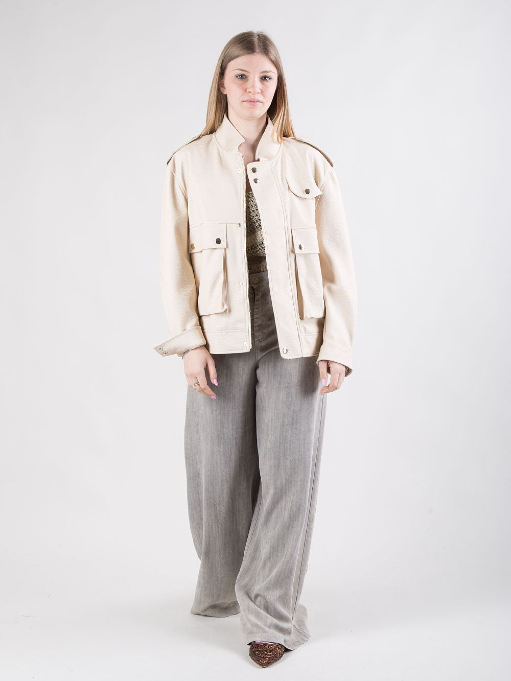 Bomber in eco pelle martellata