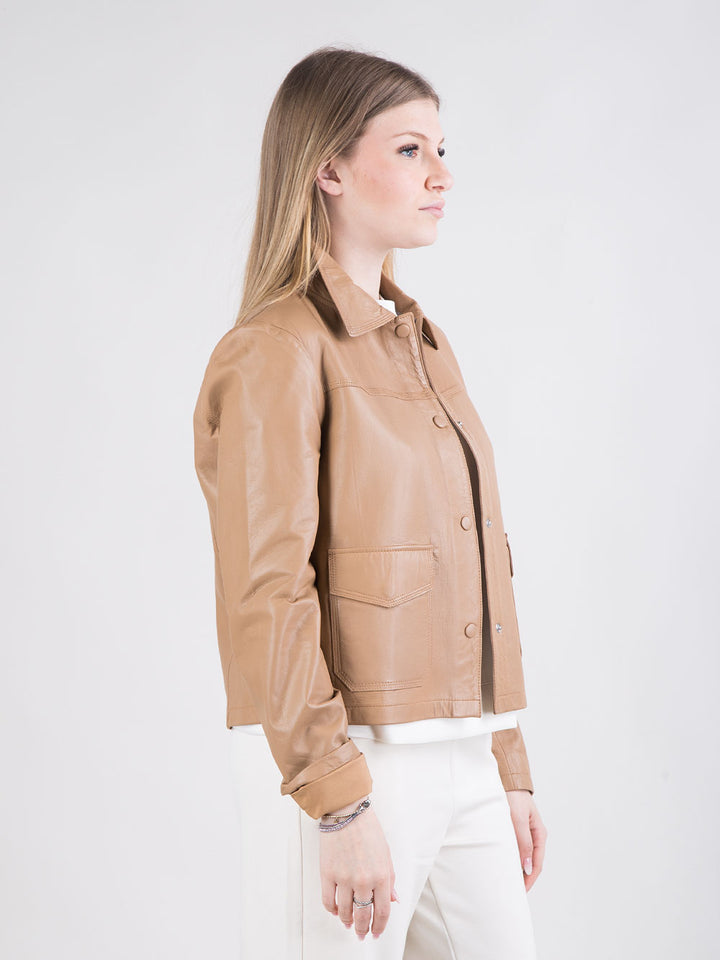 Giacca in pelle stile camicia