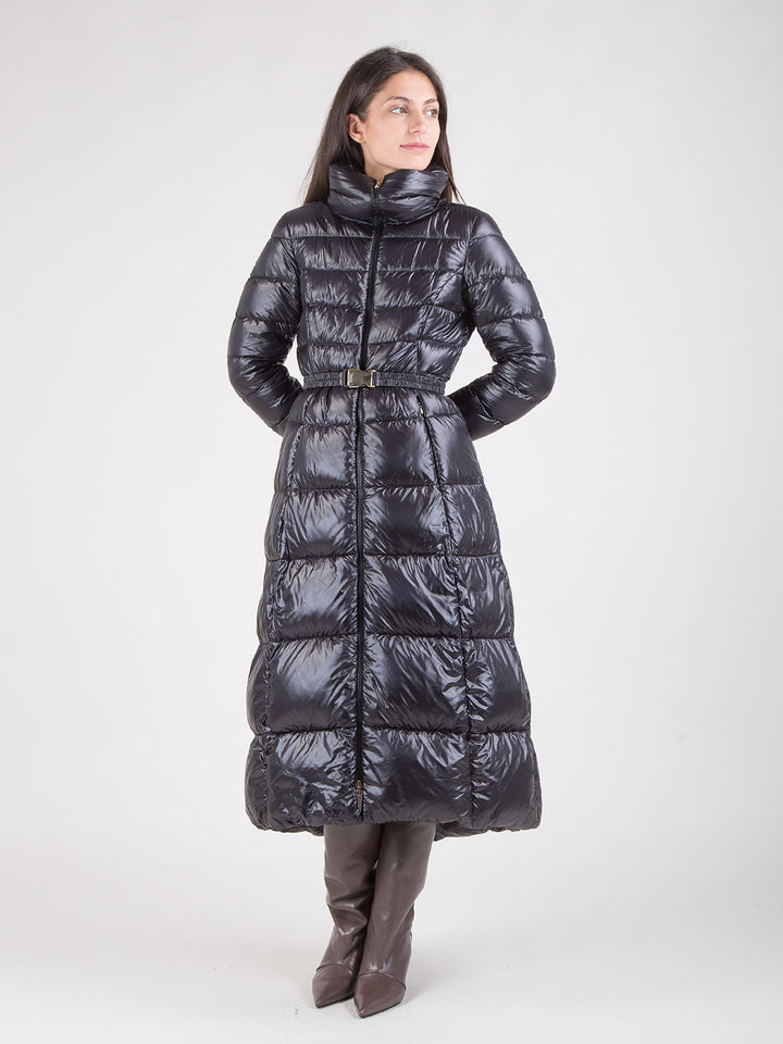 Piumino lungo in nylon ultraleggero