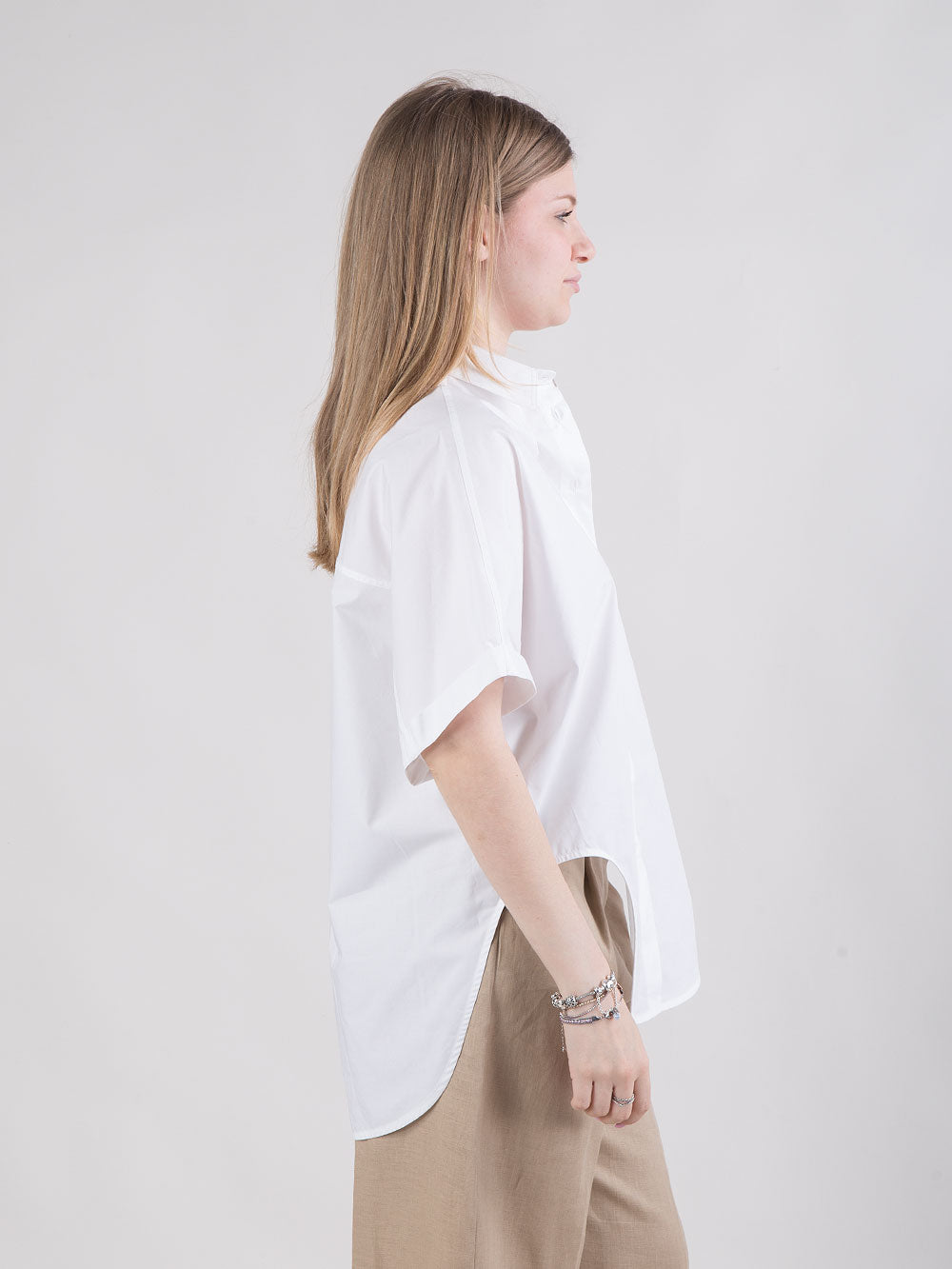 Camicia con manica kimono e taschino