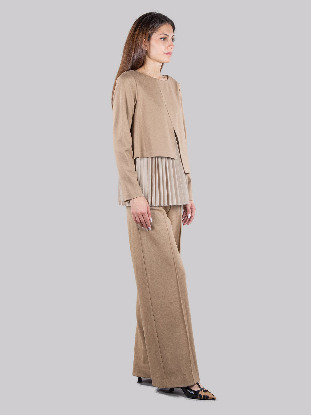 Wide leg trousers