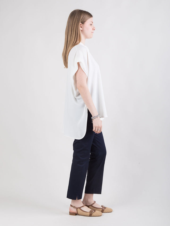 Top in cady fluido con colletto alla coreana