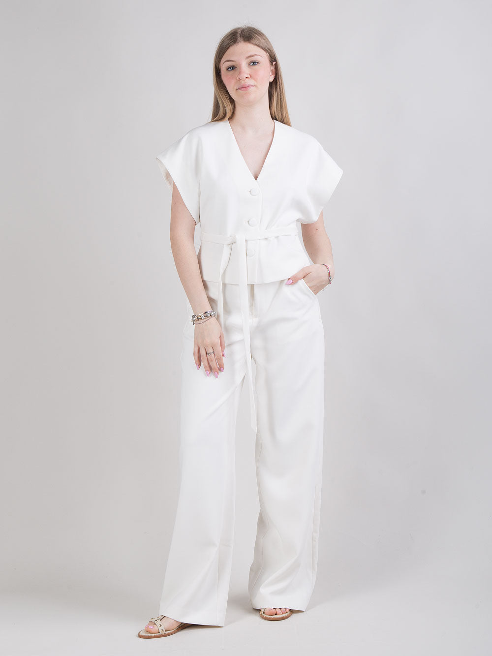 Completo bianco camicia e pantalone
