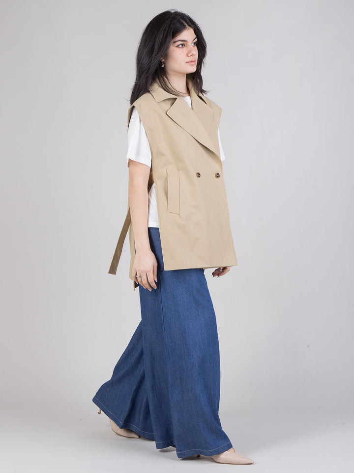 Trench smanicato