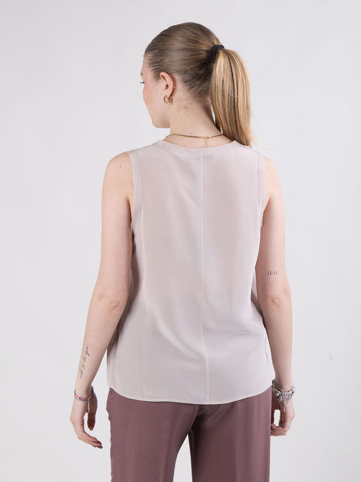 Blusa smanicata in seta