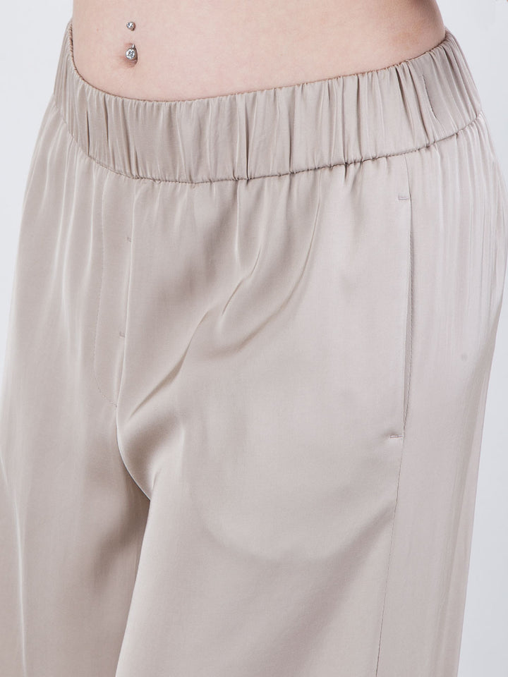 Pantalone fluido con elastico
