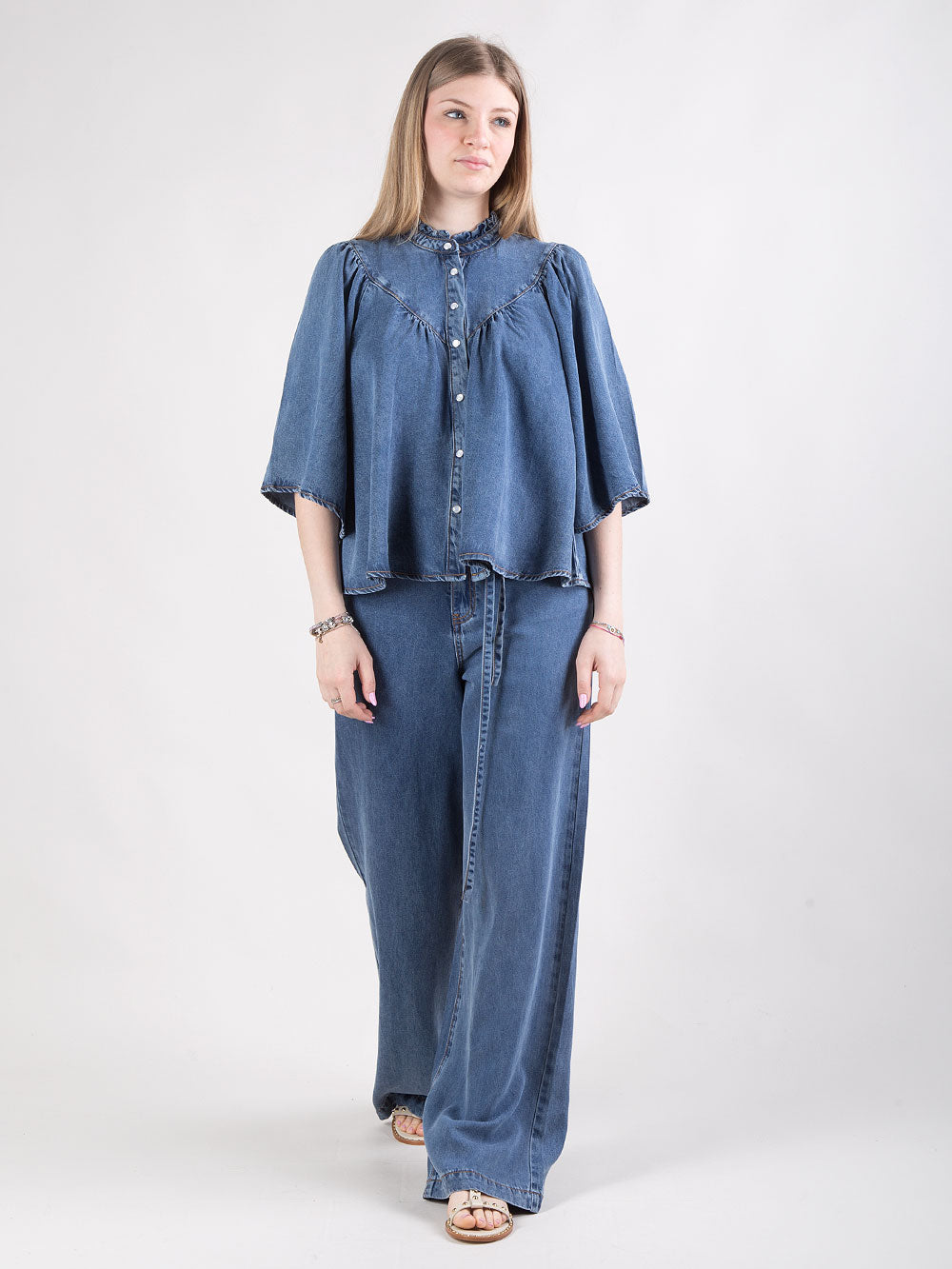 Jeans fluidi a gamba larga