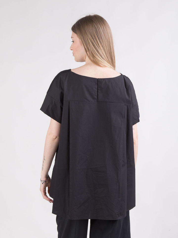 T-shirt con scollo a barca e dettaglio popeline