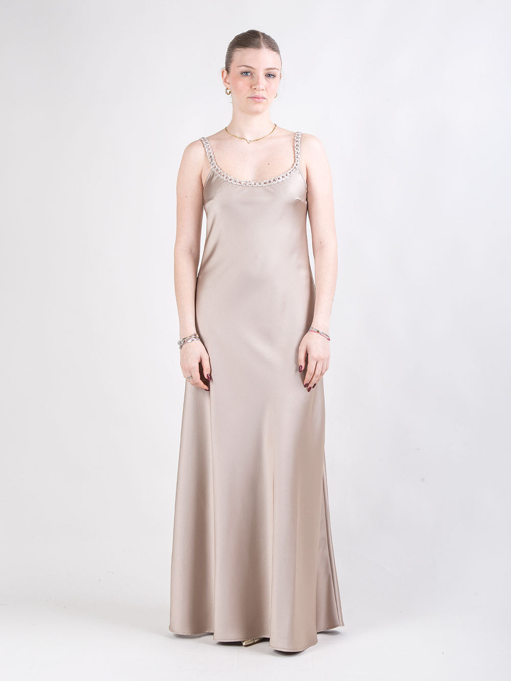 Abito in satin con giacchino