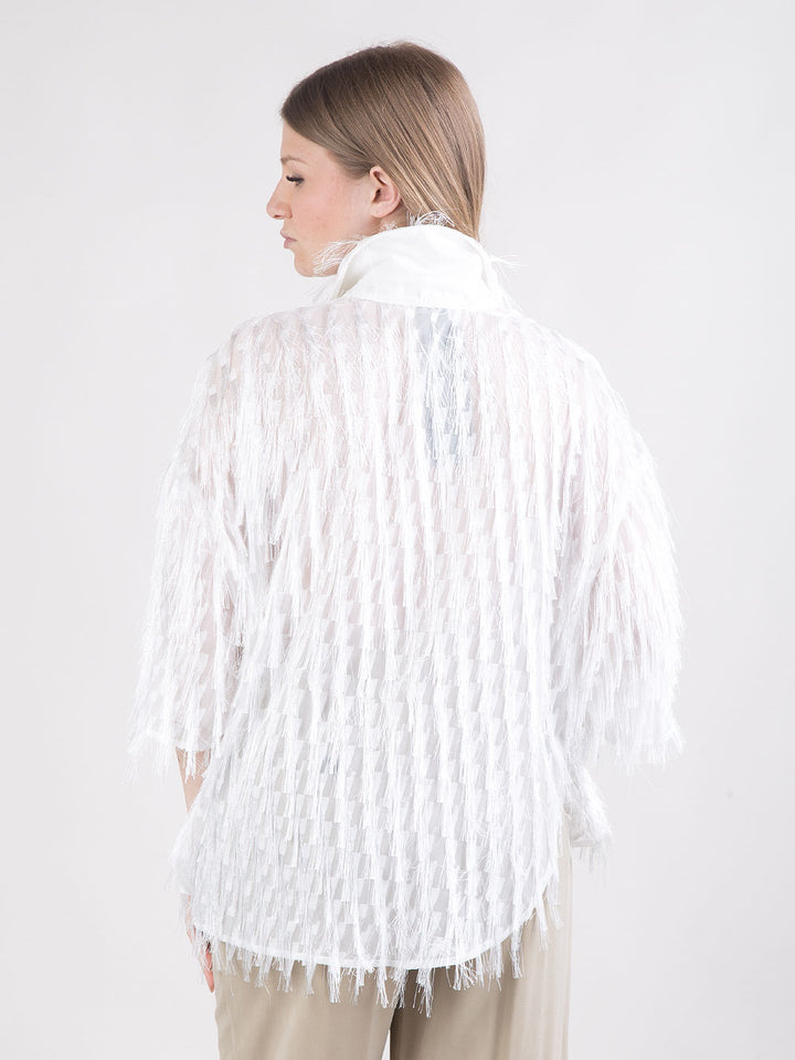 Camicia over stondata con applicazioni