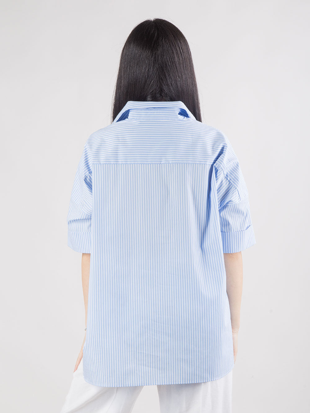 Camicia comfort fit a righe in popeline stretch