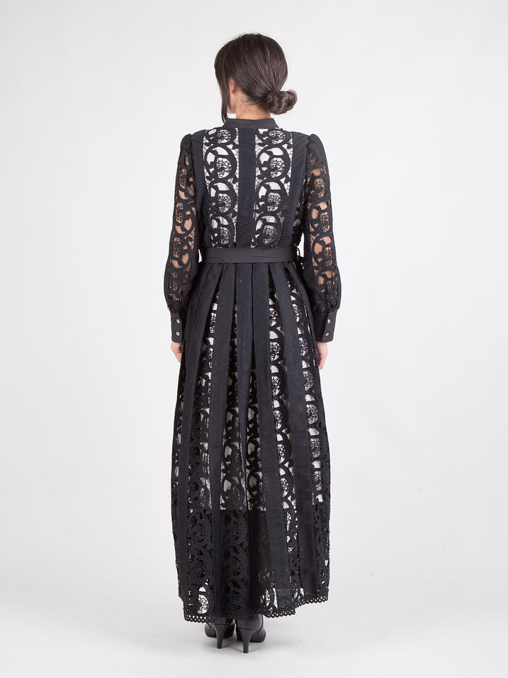 ABITO RICAMATO LUNGO