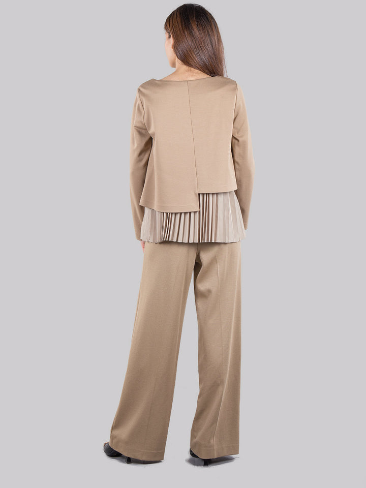 Wide leg trousers