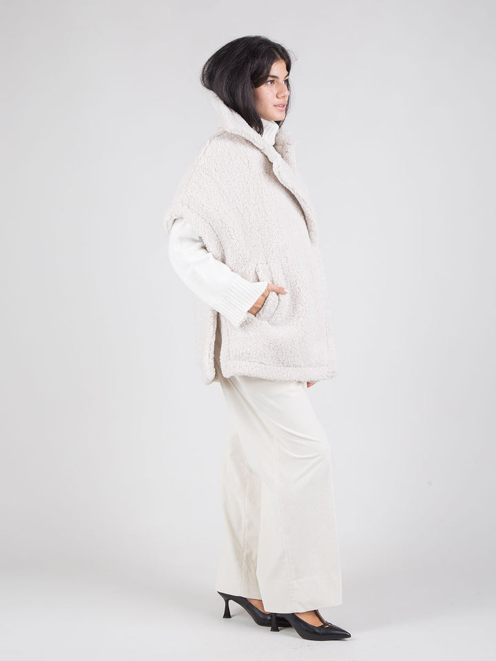 Teddy Cape Luca