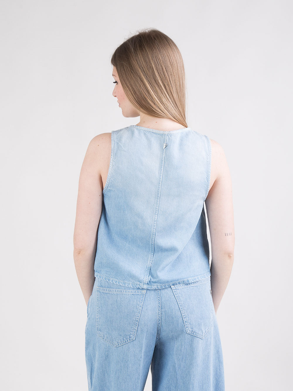 Top cropped in denim