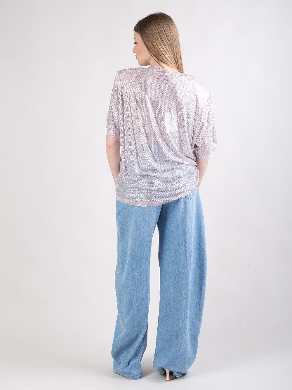 T-shirt in tulle con mini hotfix