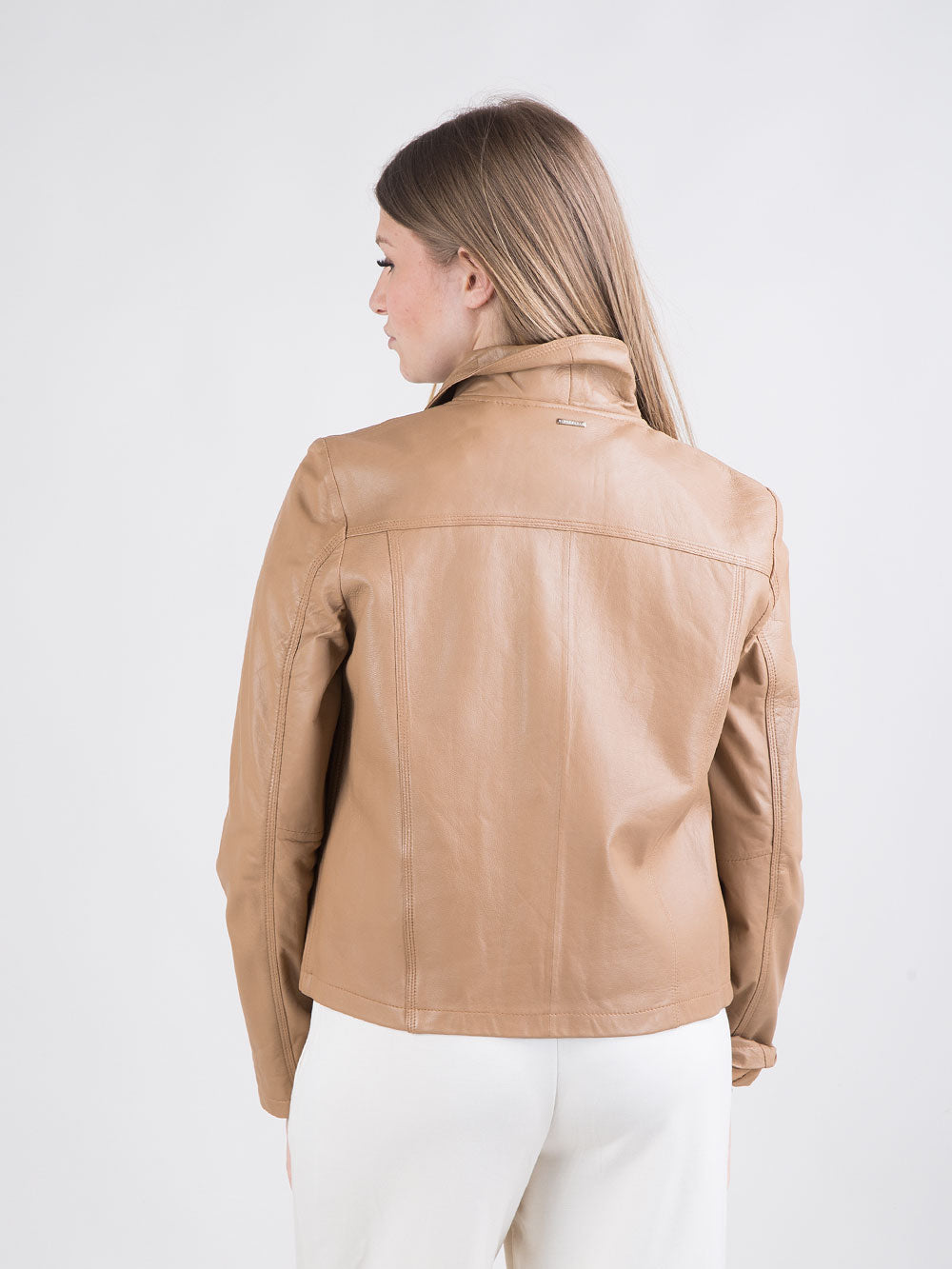 Giacca in pelle stile camicia