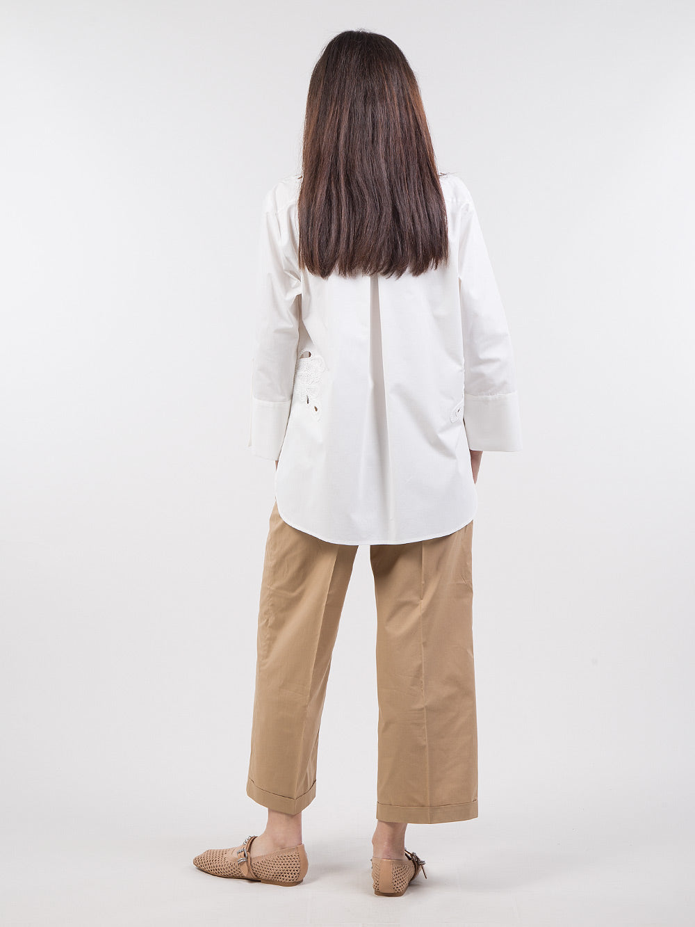 Pantaloni crop