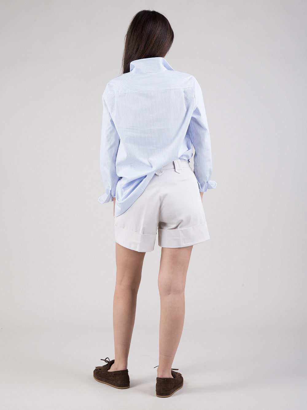 Shorts con risvolti