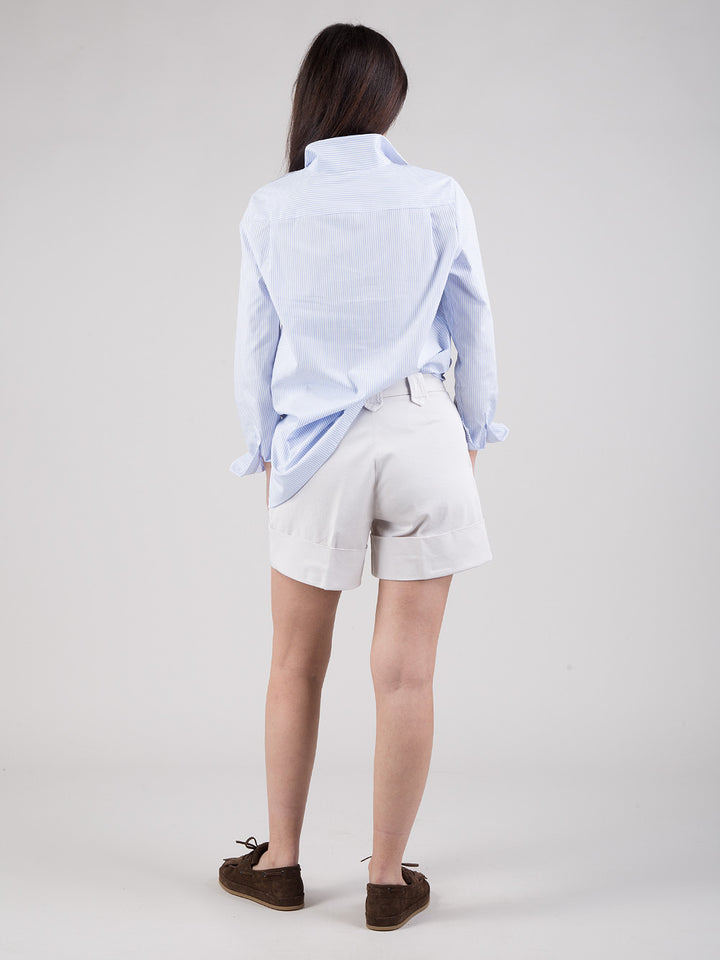 Shorts con risvolti