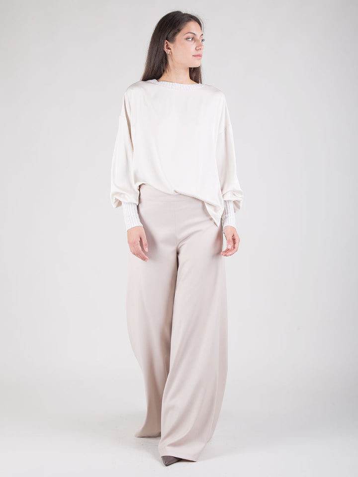 Pantaloni ampi