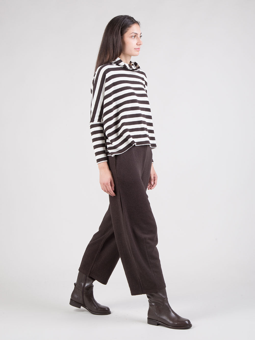 Pantaloni soft cropped
