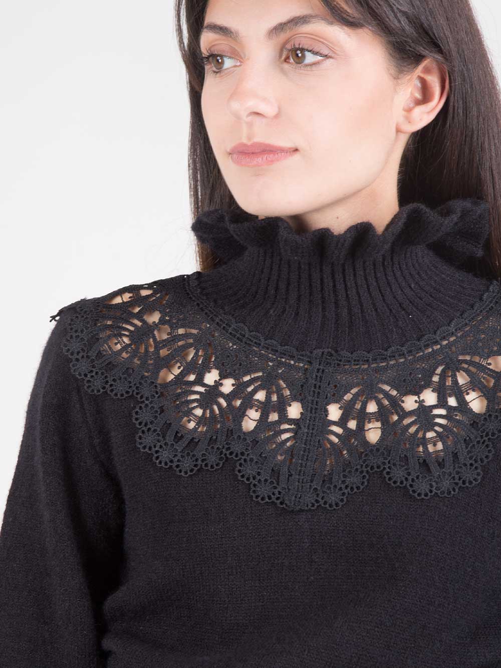 MAGLIA INSERTO CON COLLO IN PIZZO