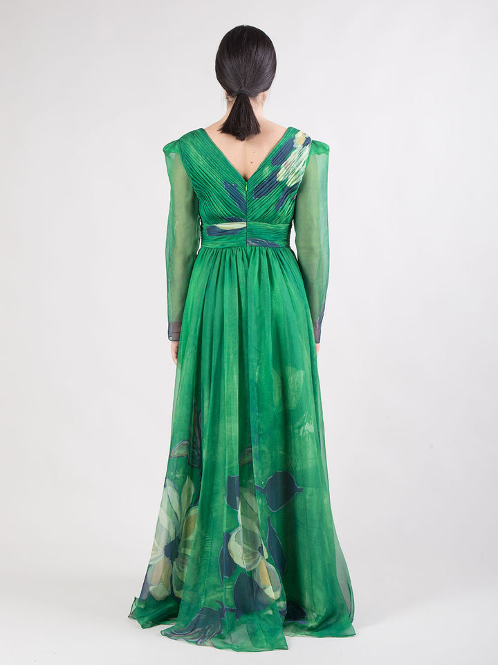 Abito lungo floreale con drappeggio e maniche in velo