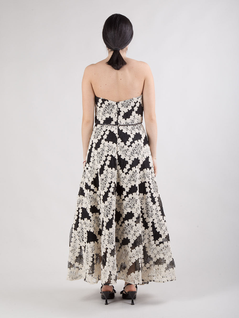 Abito midi a fascia in pizzo con cintura strass