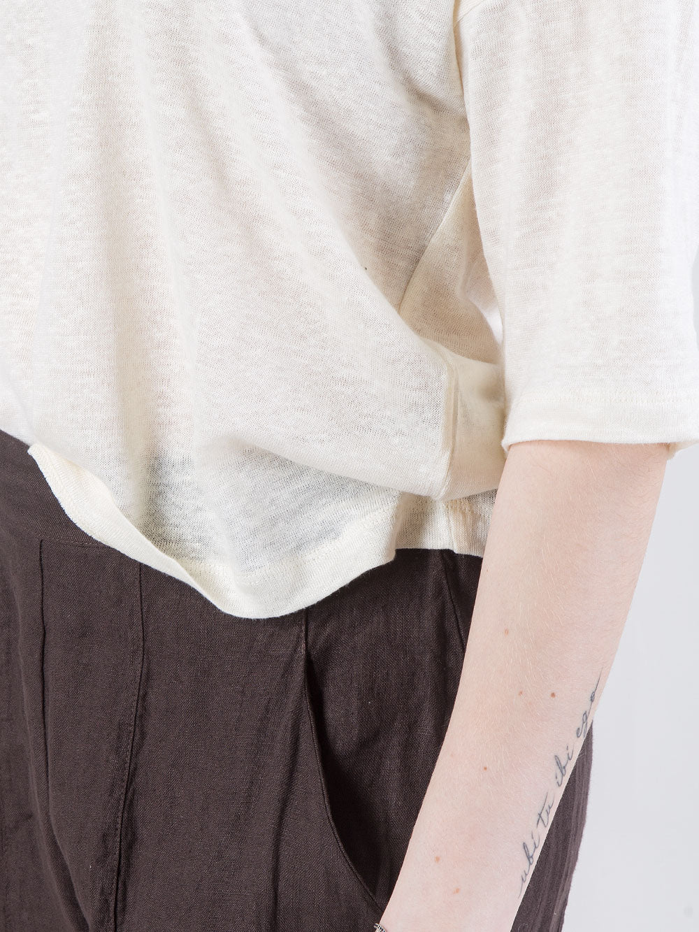 T-shirt ampia in lino