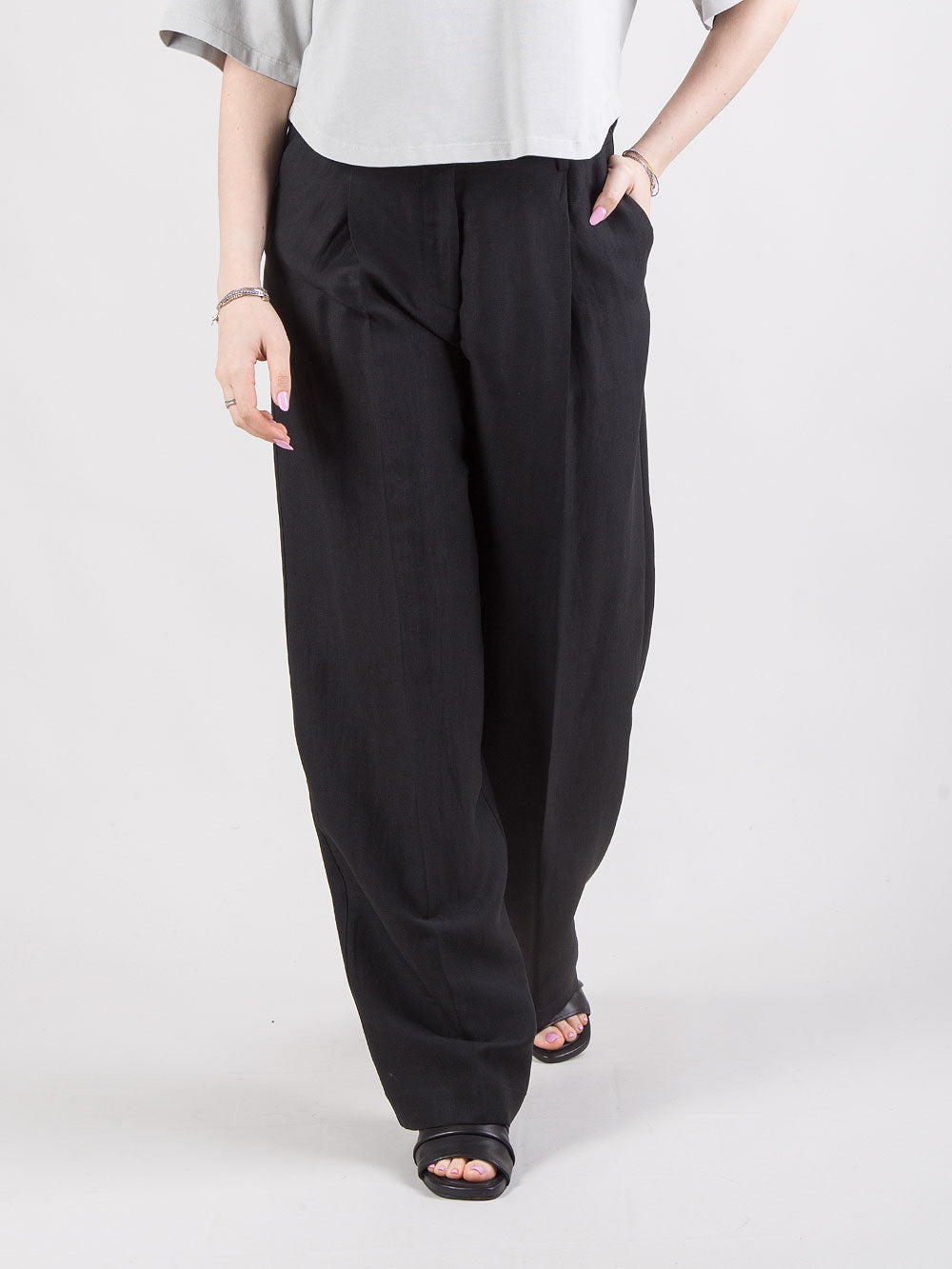 Pantalone palazzo con pinces